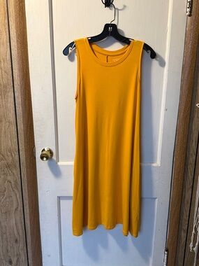 ⭐️ 2/$12 Time and Tru Mustard Yellow Sleeveless Midi Dress